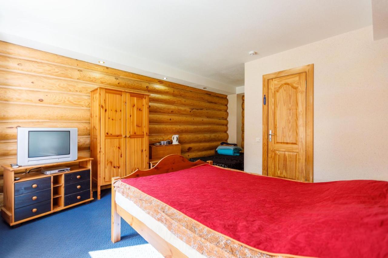 Viesu Nams “Dimantu Ferma” Otel Ikšķile Dış mekan fotoğraf