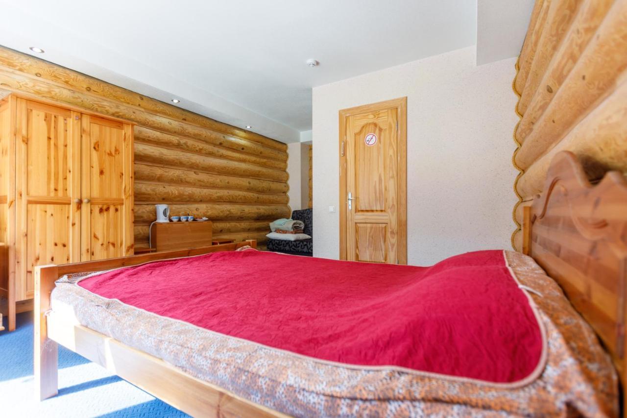 Viesu Nams “Dimantu Ferma” Otel Ikšķile Dış mekan fotoğraf