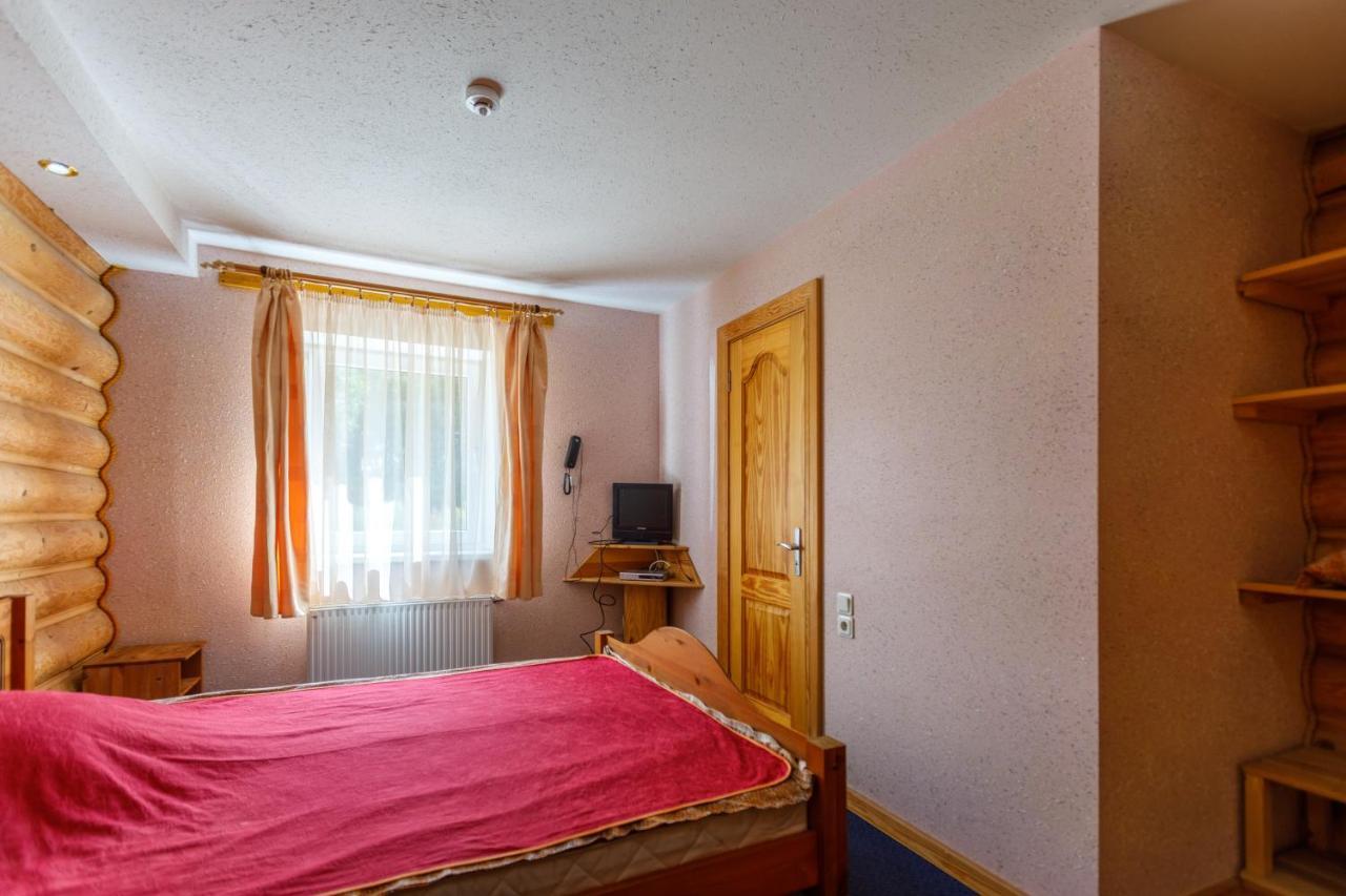 Viesu Nams “Dimantu Ferma” Otel Ikšķile Dış mekan fotoğraf