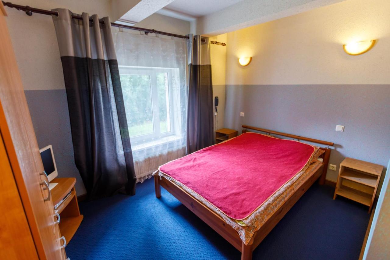 Viesu Nams “Dimantu Ferma” Otel Ikšķile Dış mekan fotoğraf
