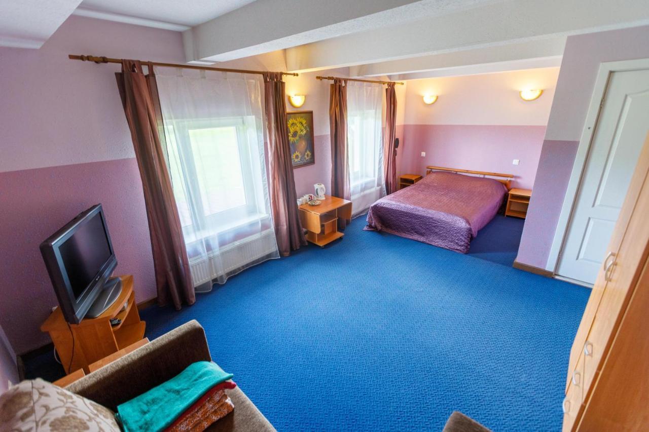 Viesu Nams “Dimantu Ferma” Otel Ikšķile Dış mekan fotoğraf