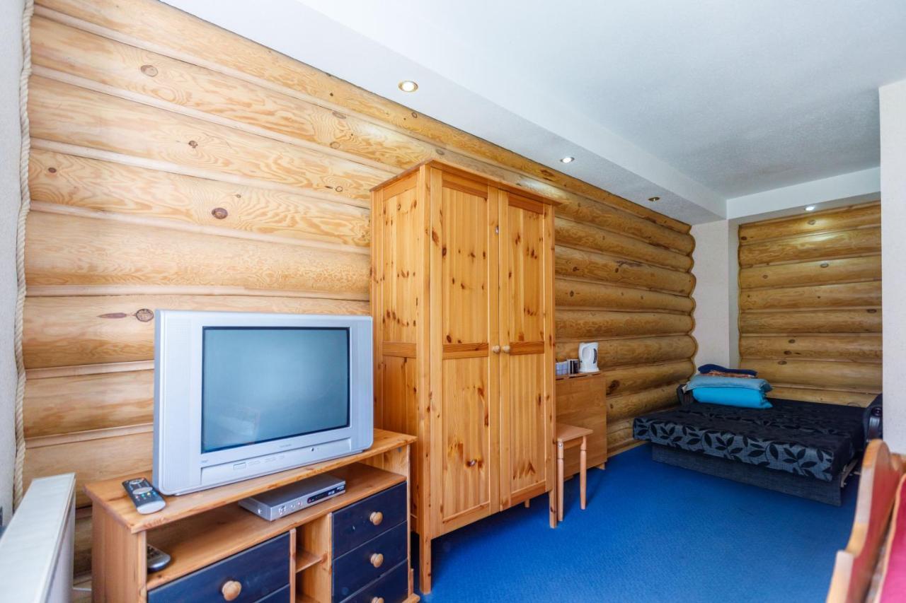 Viesu Nams “Dimantu Ferma” Otel Ikšķile Dış mekan fotoğraf