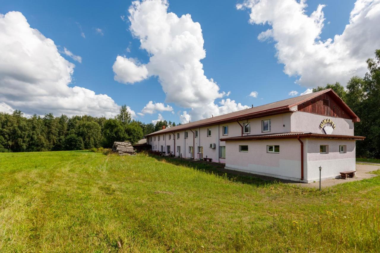 Viesu Nams “Dimantu Ferma” Otel Ikšķile Dış mekan fotoğraf