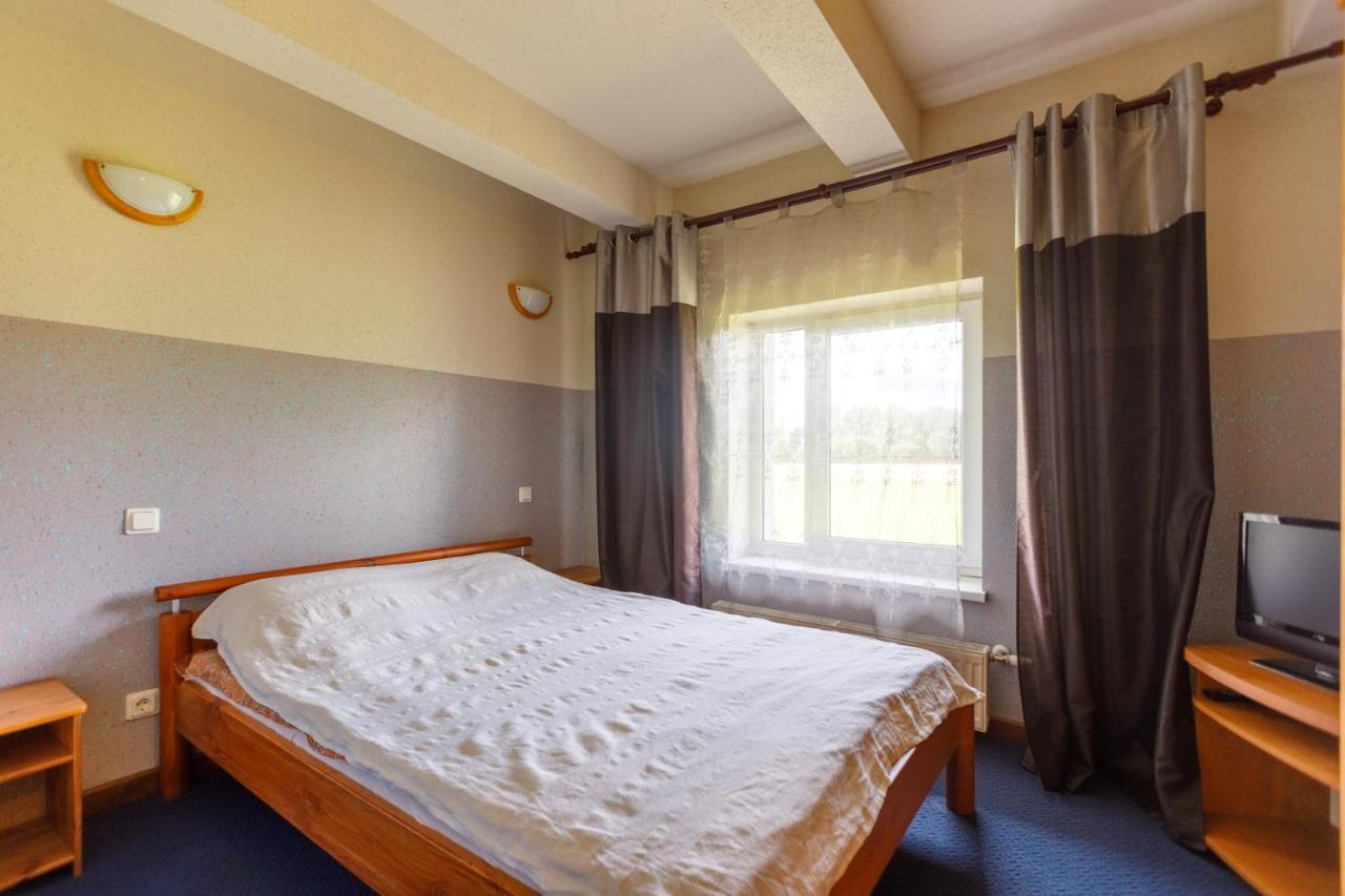 Viesu Nams “Dimantu Ferma” Otel Ikšķile Dış mekan fotoğraf