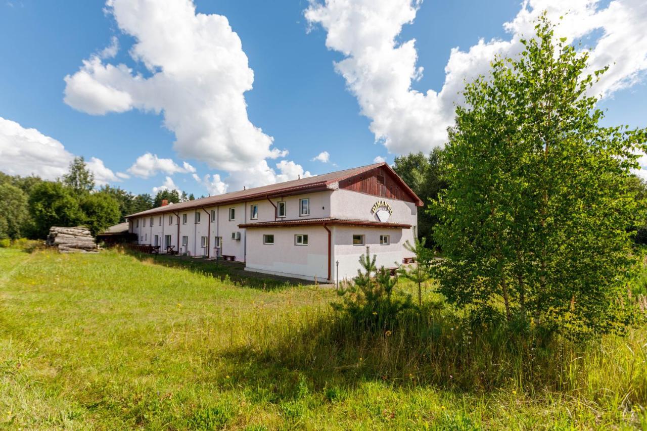 Viesu Nams “Dimantu Ferma” Otel Ikšķile Dış mekan fotoğraf
