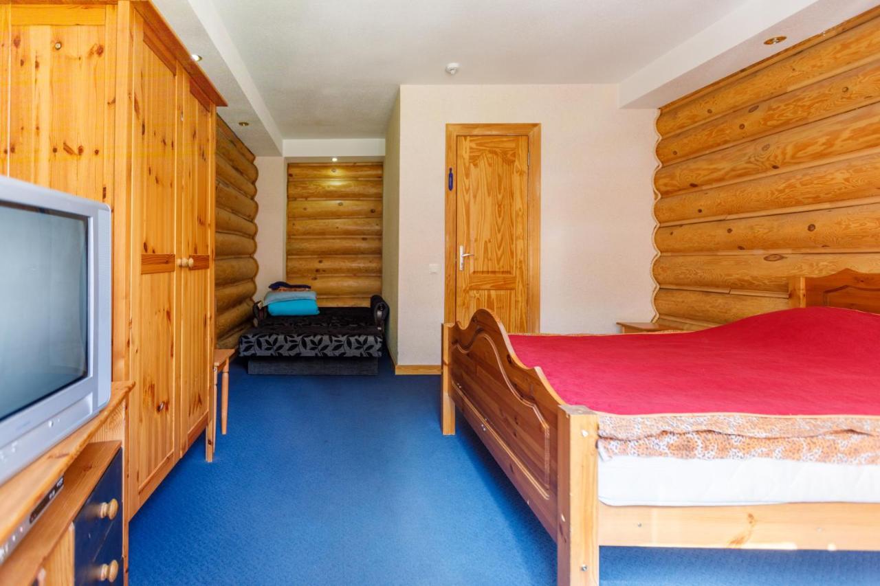 Viesu Nams “Dimantu Ferma” Otel Ikšķile Dış mekan fotoğraf
