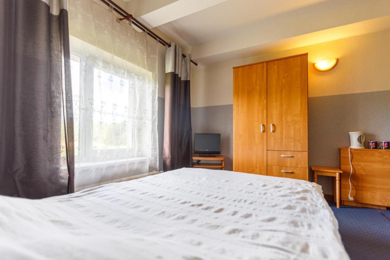 Viesu Nams “Dimantu Ferma” Otel Ikšķile Dış mekan fotoğraf