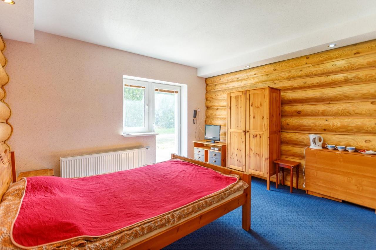Viesu Nams “Dimantu Ferma” Otel Ikšķile Dış mekan fotoğraf